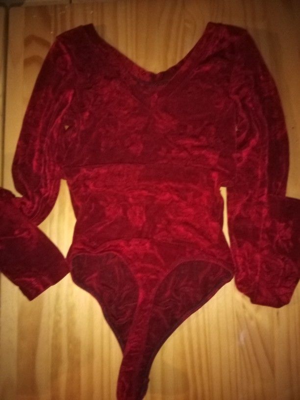 Women's Size Medium Brick Red Victoria Secret Bodysuit Used $4 Must Pick Up In Edinburg No Holds