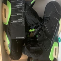 Jordan 6 Electric Green Size 9.5  