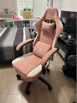 Dowin X Pink Gaming Chair **LIKE NEW**