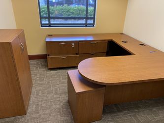 Steelcase executive U-shape Desk