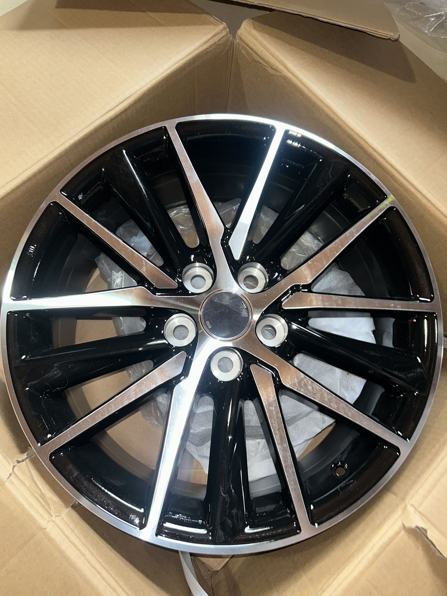 Toyota Camry Rim