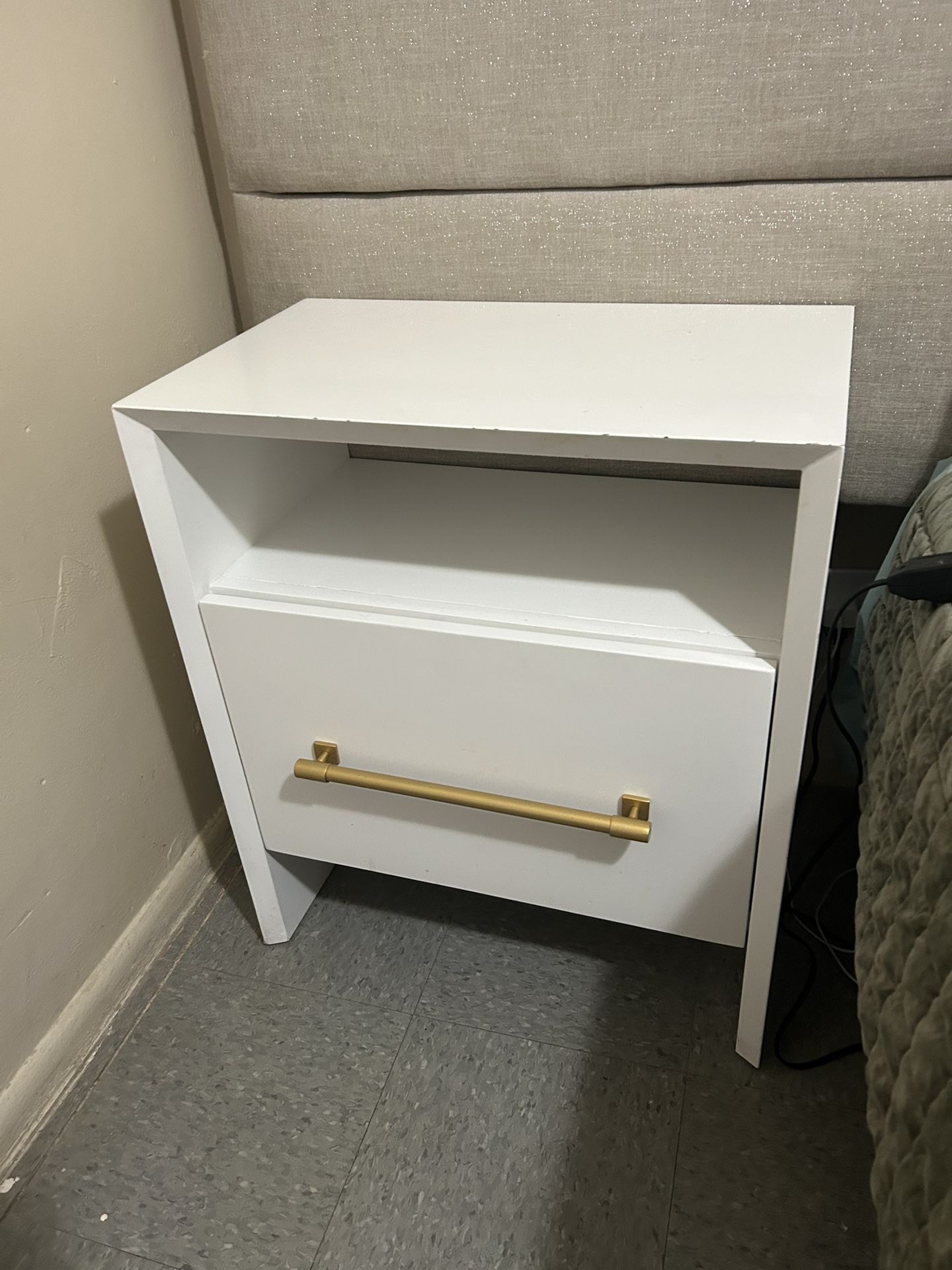 2 One Drawer White & Gold Nightstand