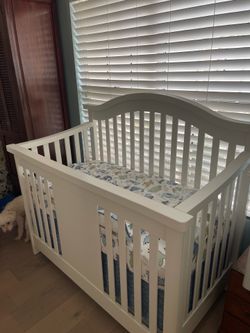 White Wood Crib