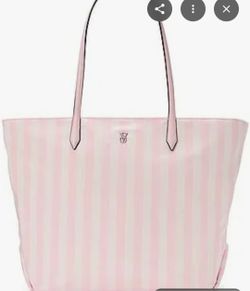 Vs Tote Bag