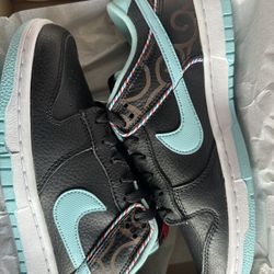 Nike Dunks 