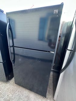 Kenmore Black Top-Freezer Refrigerator