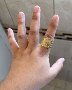 Large Gold nugget Ring 10k