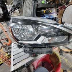2016-2019 Sentra Headlight