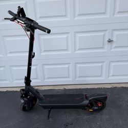 Segway Ninebot G3 Max Electric Scooter