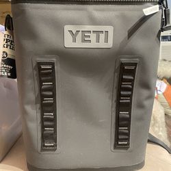 Yeti Cooler Back Pack - Hopper Backflip (Brand New)