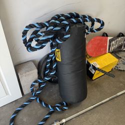 Everlast Heavy Bag And Speed Rope 