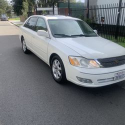 2001 Toyota Avalon 