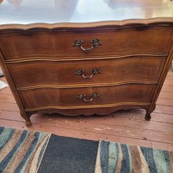 Solid Wood 3 Drawer Dresser 