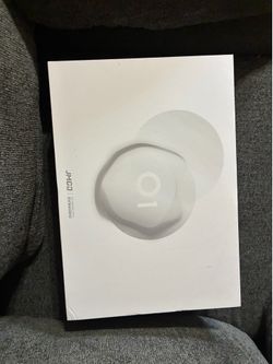 JMGO 01 Ultra Short Throw Projector