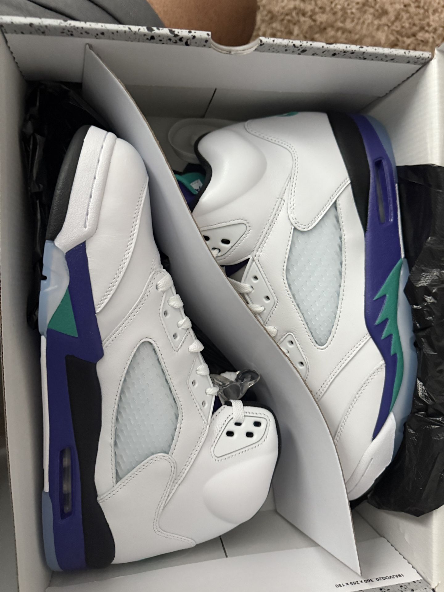 Air Jordan 5 Grape SIZE 12
