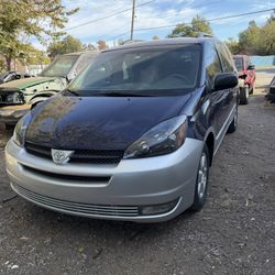 2005 Toyota Sienna