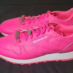 Women Pink Reeboxs Size 9