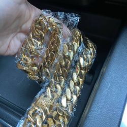 New 18k Yellow Gold Filled Cuban Link Chain And Bracelet Set  22mm Thick 