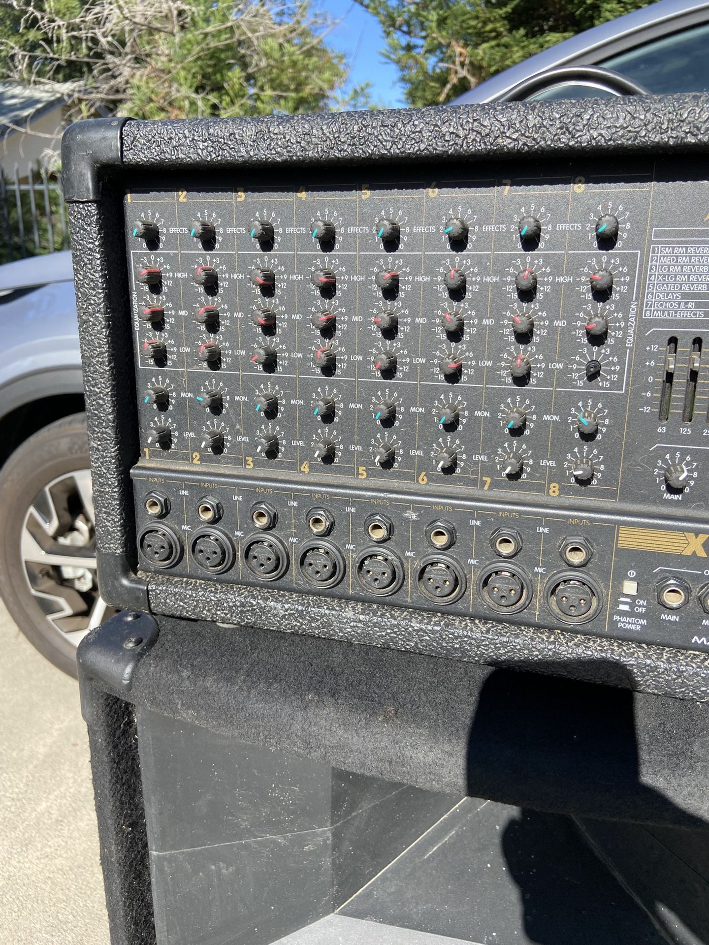 PEAVEY Power mixer. XRD 680