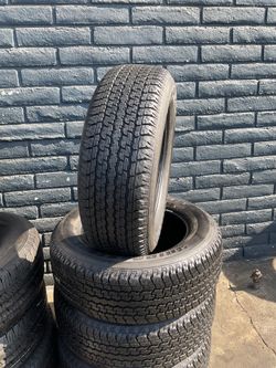 265/60/18 Bridgestone Semi New all four 95% TREAD LIFE