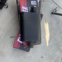 2 Flowmaster 40 Mufflers 2.5”