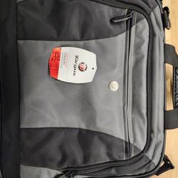 Targus Padded Laptop Bag Only Used A 2 Times On Flight