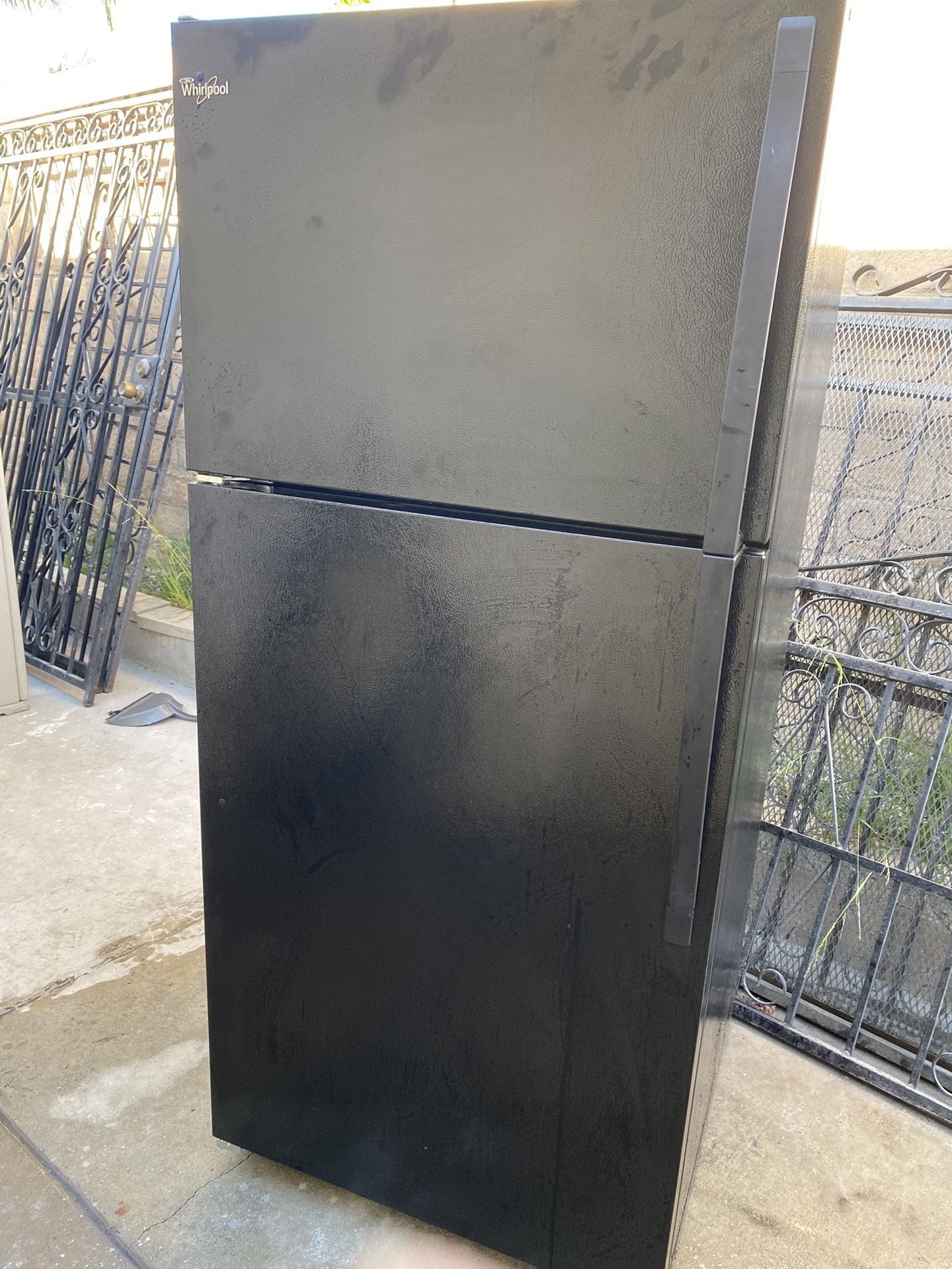 Whirlpool Refrigerator W/ Freezer