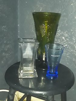 Glass set (2) vases (1) glass