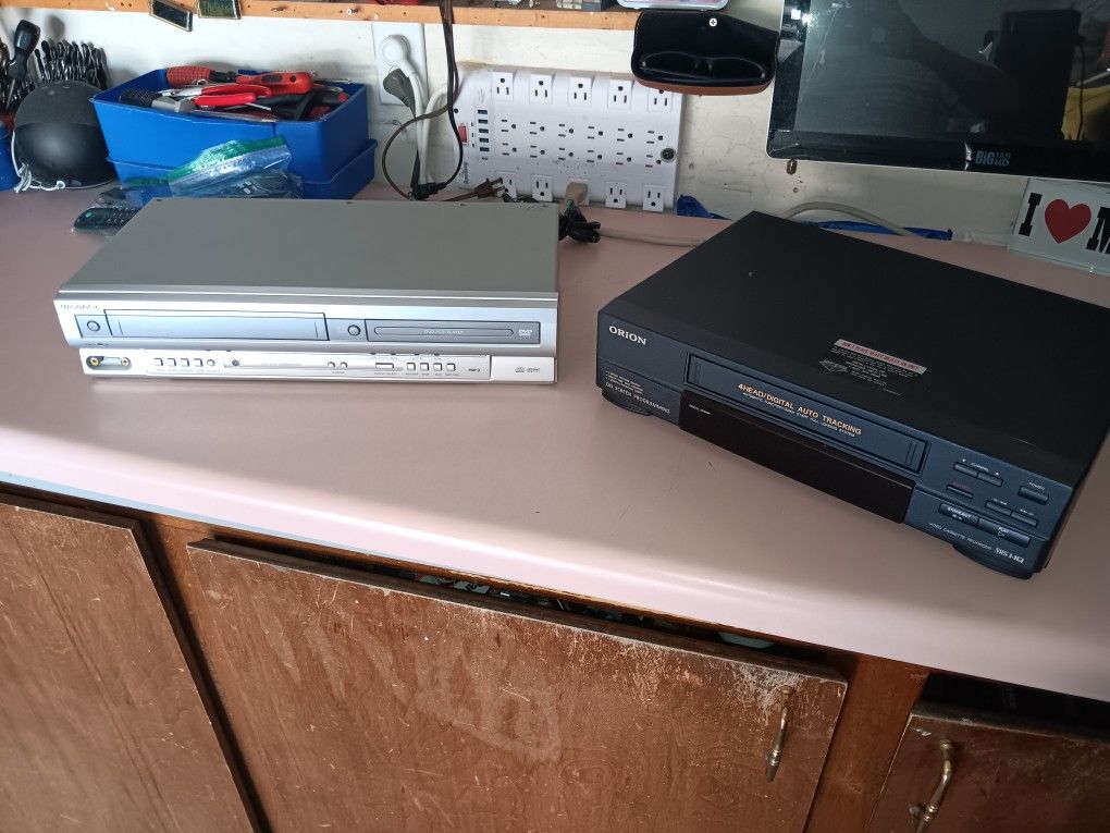 VCRs With Remote And Cables In Excellent Condition Work Perfect $60 Each Firm