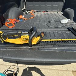 DEWALT 20V* MAX Cordless Hedge Trimmer, 22 Inches, Tool Only (DCHT820B)