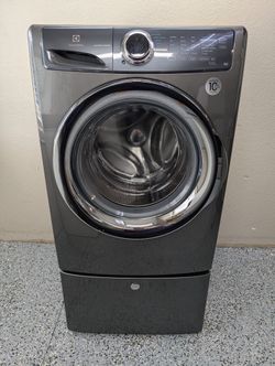 Electrolux 4.3 Cu.Ft Washer W/PEDESTAL