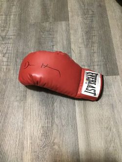 Boxing Devin Haney signed Glove