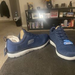 Men’s Size 12 Skechers 