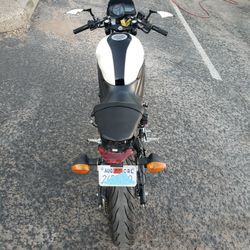 2017 Yamaha R300 YZF-R3,  Runs Prefect Low Mileage $2800