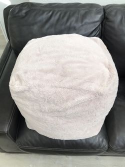 Doggy bed 20”x 20” x 15”H