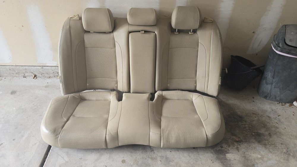 Rear Seat 2013 To 2016 Hyundai Genesis Seats