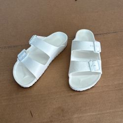 Used Girls Birkenstock Sandals
