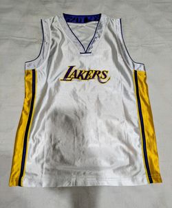 YOUTH LAKER OUTFIT