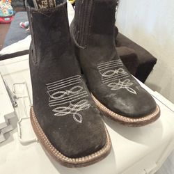 Short Women Cowboy Boots 