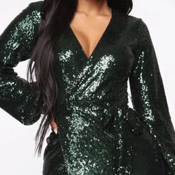 Long Sleeve Sequin Mini Dress ! Size Small 