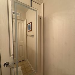 Light up Mirrored Jewelry Cabinet