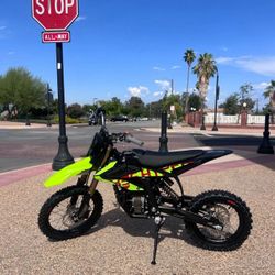 2025 Surron Hyper Bee