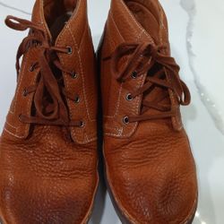 Men’s Dimple Leather Uggs