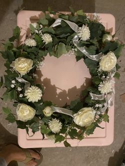 Customized wedding wreath