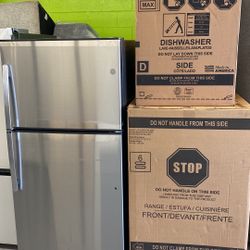 Set Diswasher , Range , Refrigerator New 