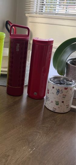 STARBUCKS CUPS