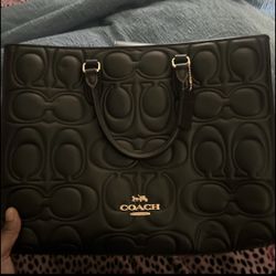 Coach Maggie Tote Large Signature Embossed Leather Black