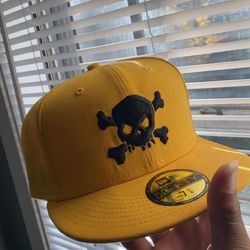 Supreme skull fitted era cap// I Have Receipts And Proof Of Purchase To Ensure It's Legit.