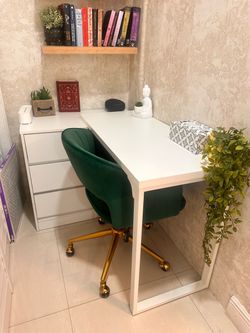 Desk and chair