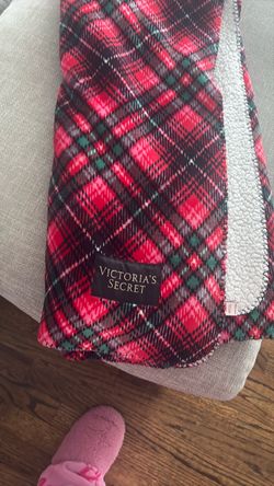 Victoria’s Secret flannel blanket